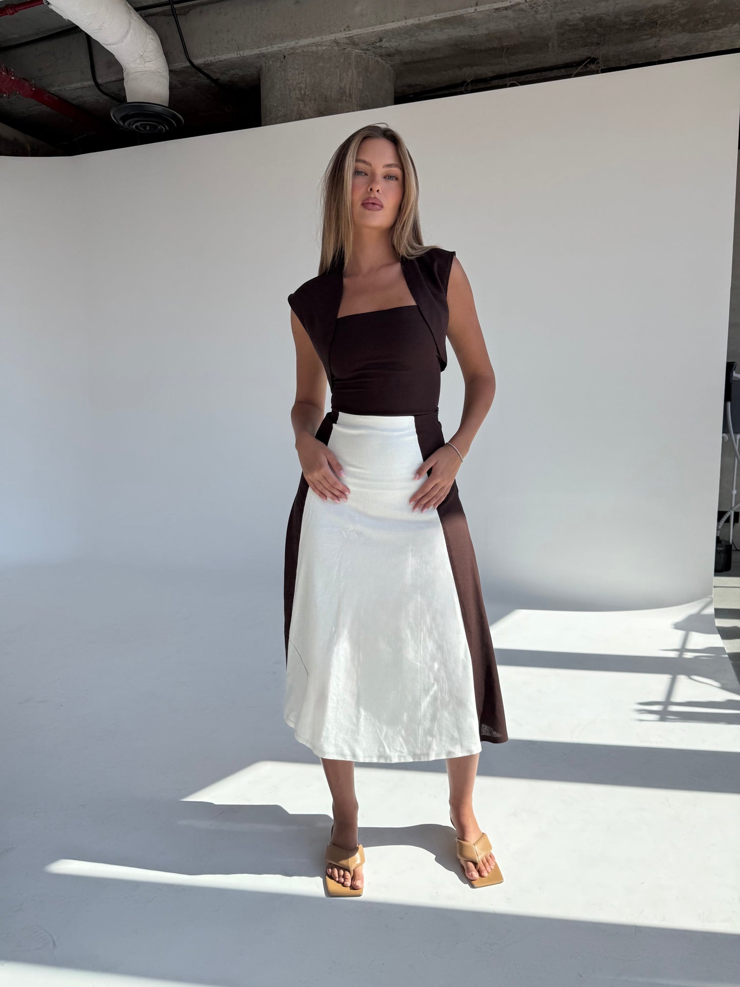 Linen Set In Brown 3 Pieces Set