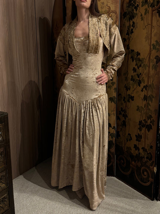 Elara lace