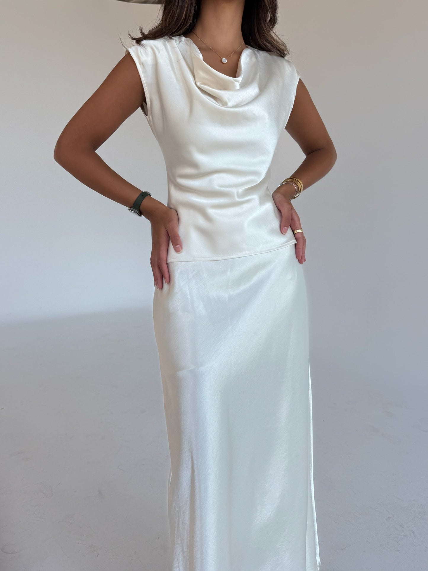 Silk Set In Ivroy