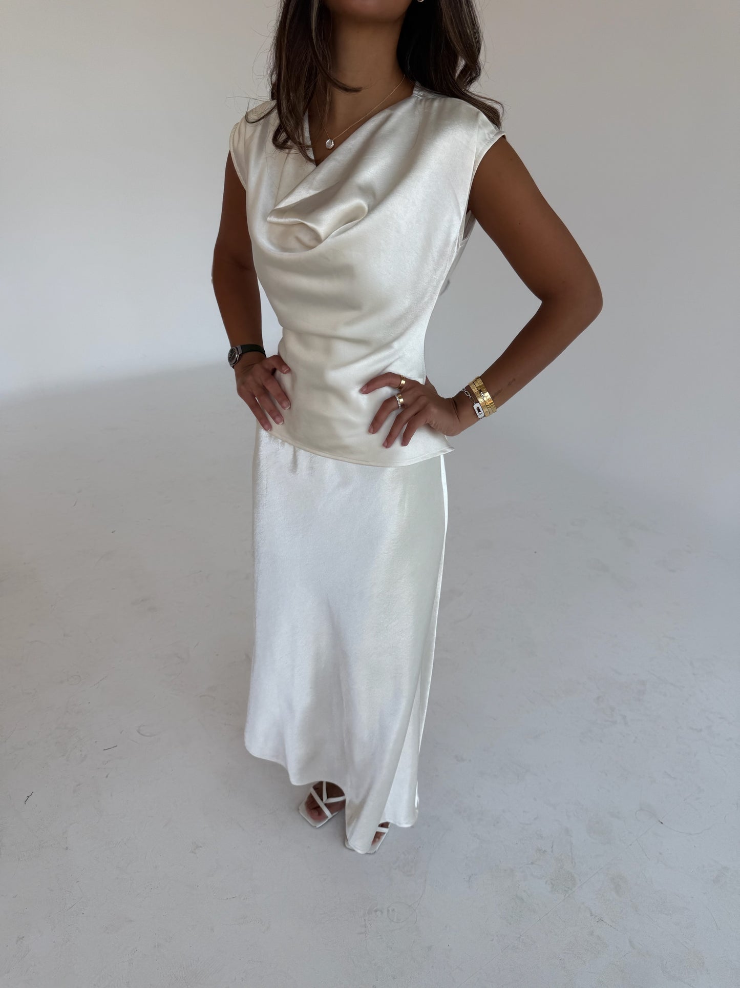 Silk Set In Ivroy