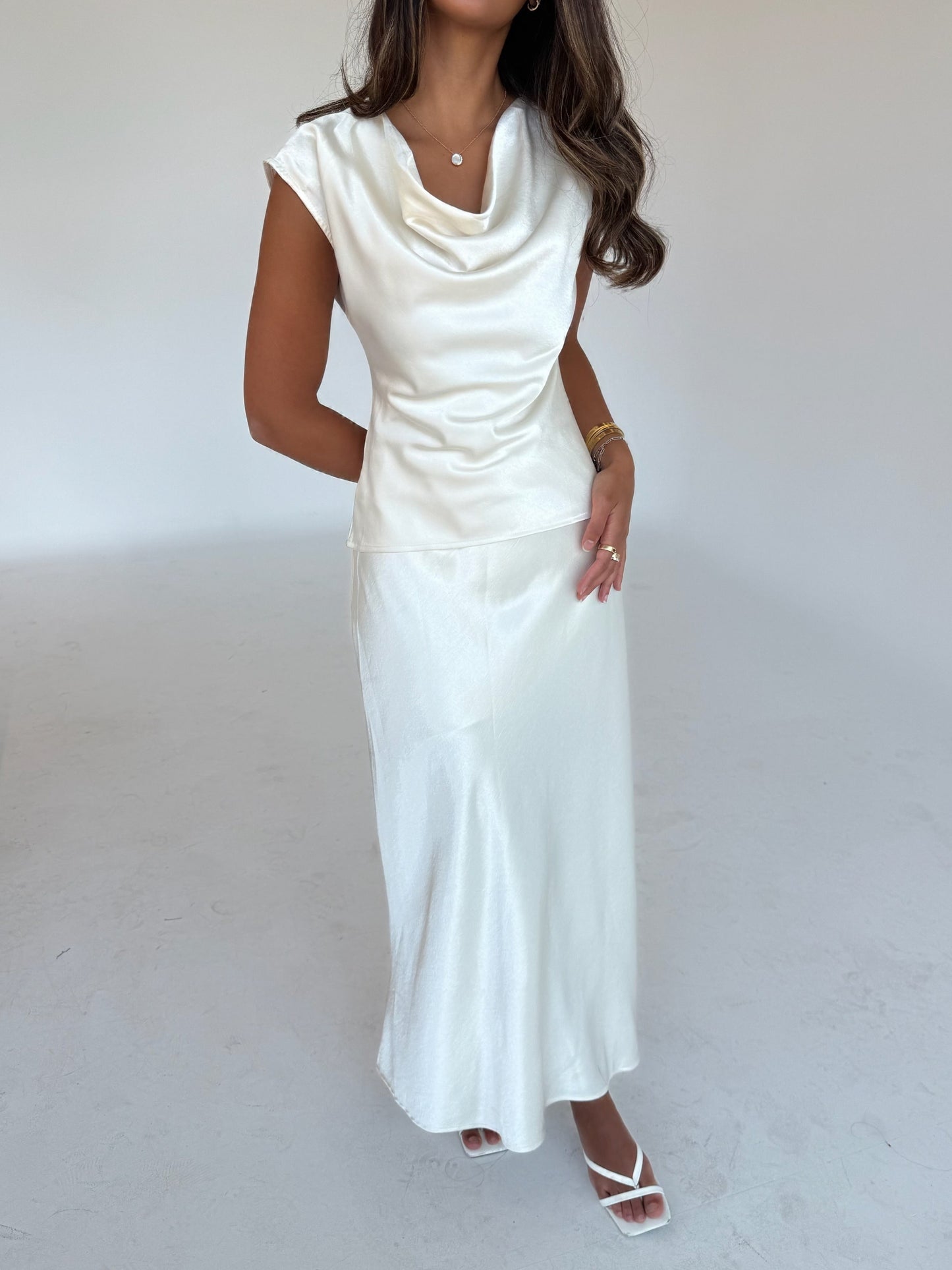 Silk Set In Ivroy