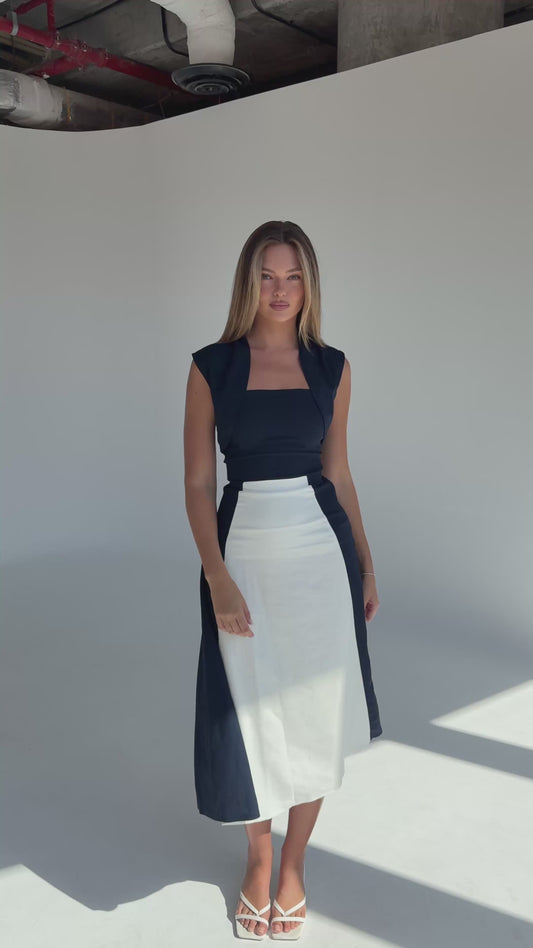 Linen Set In Navy 3 Pieces Set